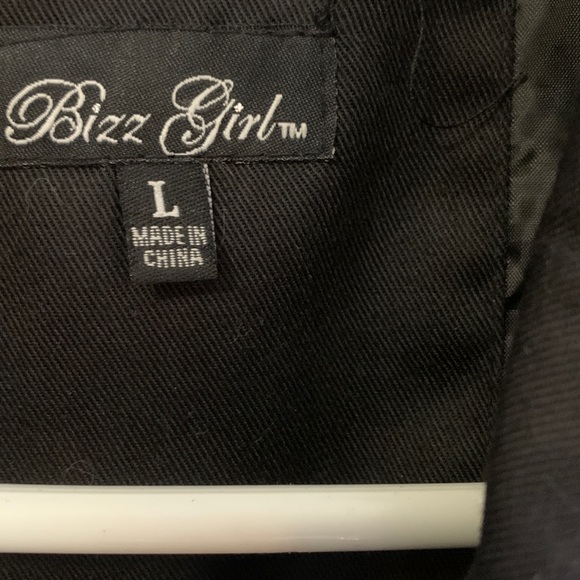 3/4 length trench coat - Picture 2 of 2